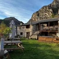 Apartamentos Rurales La Laguna Somiedo, hotel en Valle de Lago