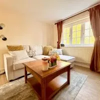 New Forest Cozy 3-Bed Family Cottage, PaultonsPark, khách sạn ở Bartley