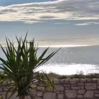 Almira Beach House, hotel sa Kiotari