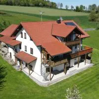 Ferienwohnung Dirscherl, hotel di Tiefenbach