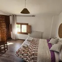Peralejos de las Truchas में, होटल Hostal Altajo