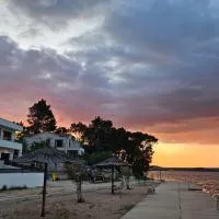 Bilice में, होटल Villa Seaside Bilice