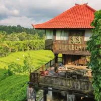 The Ravaya Arim Villa -Peaceful, Romantic, Natural, Hotel in Blimbing