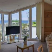 Seaside chalet in Ardmore with breathtaking views, hotel a Ardmore