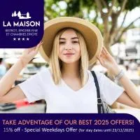 La Maison, hotel v mestu Adyliget