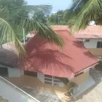 Jallow and Bah kunda village, hotell sihtkohas Bijilo