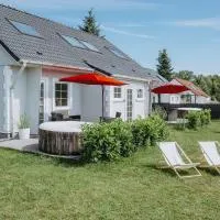 Ferienhäuser Insel Usedom Haus Mila 6 - Blick aufs Achterwasser! Whirlpool und Sauna, hotel v destinaci Lütow