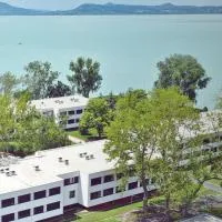 NEKA Village: Balatonboglár şehrinde bir otel