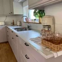 villa near Åda golf, khách sạn ở Trosa