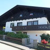 Landhaus Pension Heimatliebe, hotel em Drachselsried
