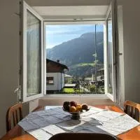 Casa Verde Valsassina 2 โรงแรมในPrimaluna