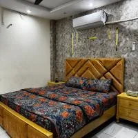 Elite Guest Rooms Apartments Only For Families, hotel di Gujrānwāla