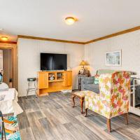 Pet-Friendly Punta Gorda Getaway with Fire Pit!, hotel poblíž Charlotte County Airport - PGD, Punta Gorda