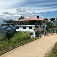 Estancia la Cascada, hotel en Florián
