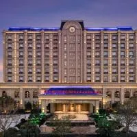 Hilton Garden Inn Shanghai High-Speed East Railway Station、輝南にある上海浦東国際空港 - PVGの周辺ホテル