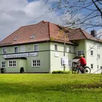 Café und Hotel Zum Grünen Baum, hotel di Sonneberg