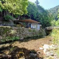 ゲストハウスほんぐう寝室は1部屋, hotel a Ukegawa