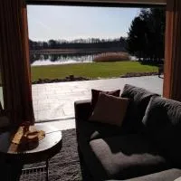 Nowoczesny dom z plażą,Brajniki的飯店