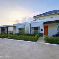 มนต์จันทรา เฮ้าส์, hôtel à Khlong Lan