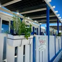 Relax tra gli ulivi casetta GIADA, hotell i La Sdriscia