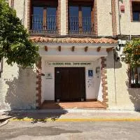 Hostel Rural David Broncano، فندق في Orcera