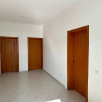 Elvis Prela, vie&scaron;butis Duresyje