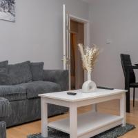 2 Bedroom Home Coventry, Parking, hotel near Coventry Airport - CVT, Tollbar End
