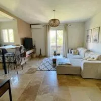 Appartement centre ville, hotel in Cogolin