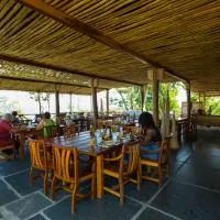 Mucumbli, hotel din Ponta Figo