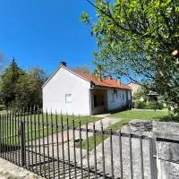 Stone House Apartment, hótel í Bileća