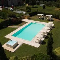 Le Colombaie Country Resort: Ponsacco'da bir otel