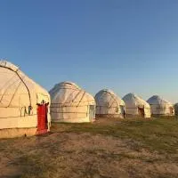 Khansar Family Yurt Camp, отель в городе Elʼtay