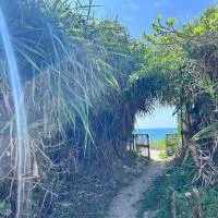 LAGUNA OKINAWA Beachfront YAKA, hotel u gradu Kin