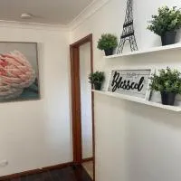 Rest, Relax and Recoup – hotel w mieście Lake Albert