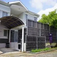 Diyar Villas Puncak K3/9, hótel í Puncak