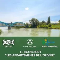 Le Francfort - Les appartements de l'olivier، فندق في Loyettes