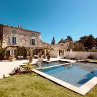 Maison Roucas - Restaurant et chambres d'hôtes, hotel u gradu Solérieux