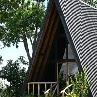 Msitu Hut, hotel in Tuvaila