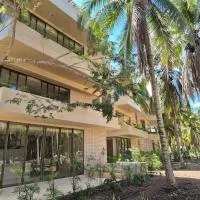 Chic apartment in Aldea Mayab with Lagoon access and private splash pool，Xul-Ha的飯店