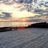 Unwind on your private island in the Baltic Sea, hotelli kohteessa Jomala