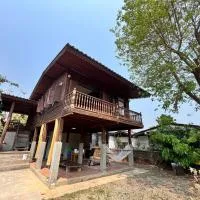 The Say Ba Homestay & Hostel at Mae Chaem เด๊อะเซ่บะ โฮมสเตย์ แม่แจ่ม, viešbutis mieste Mae Chaem