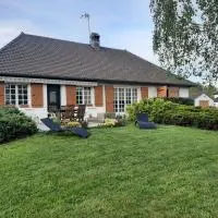 La villa Dakoté, hotel em Sassenay