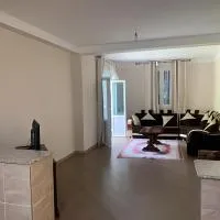 Résidence MAMMERI โรงแรมในTichi