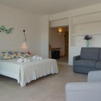 Rooms, affittacamere Maksim, hotelli kohteessa Golfo Aranci