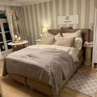 Villa No 8 Stilvolles 2 Personen Apartment mit separatem Eingang mit direkter Zuganbindung, hotel a Flintbek