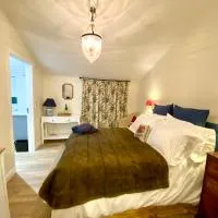 Giffords Hall Garden Room، فندق في Shimpling