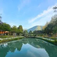 รีแล็กซ์แคมป์ สวนผึ้ง Relax Camp Suanphueng, hotelli kohteessa Suan Phung