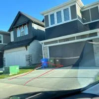 Cozy 1 bedroom basement suite in Southwest Calgary, hotel v destinácii Calgary