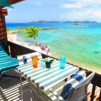 2BR Luxury Beachfront Duplex Villa on Sapphire Beach III, hotel i East End