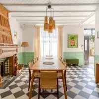 Maison Bois Roux Charme & confort à 200m de la mer, hotel en Préfailles